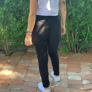 RestockedBlack Textured Leggings